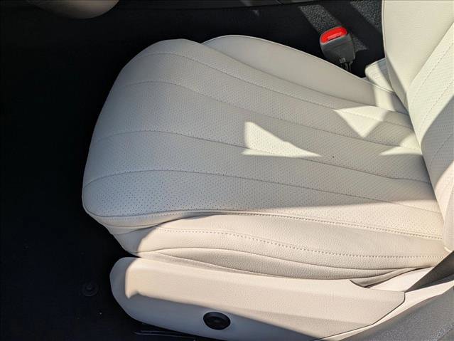 New 2026 Mercedes-Benz E 350 Sedan image 4