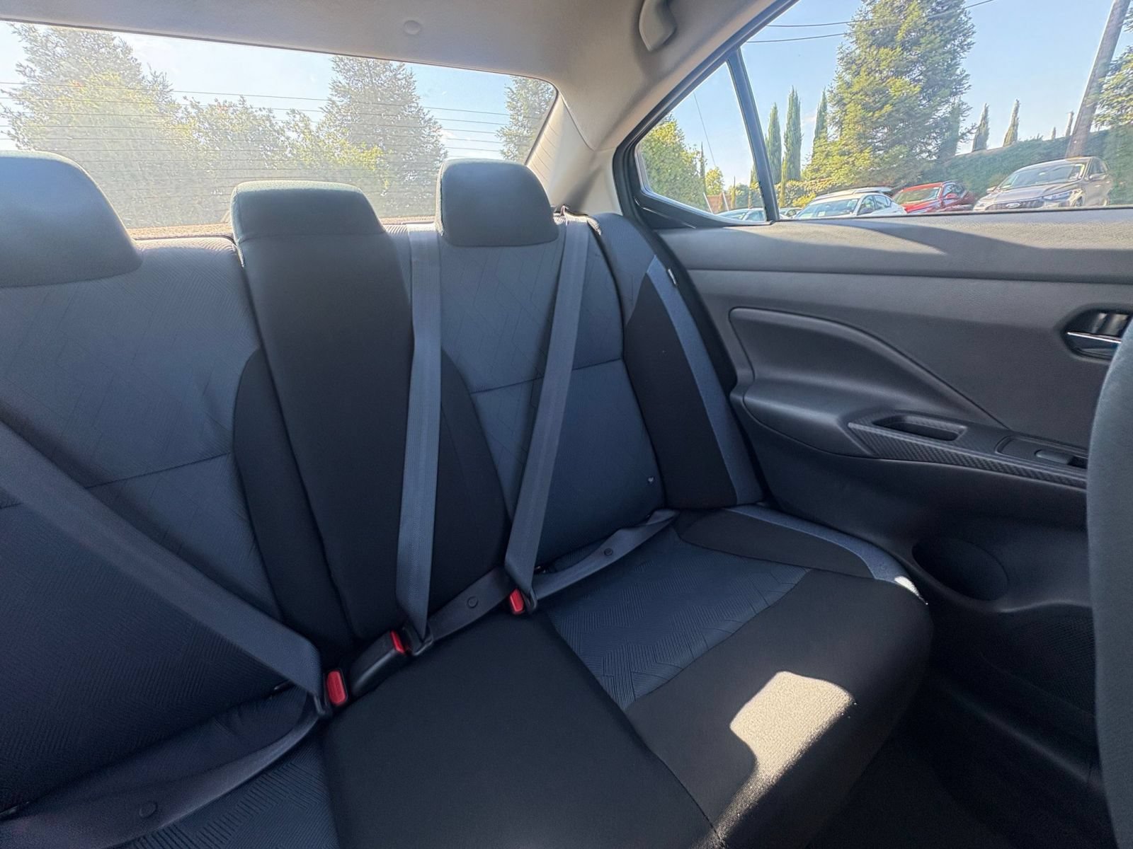 Used 2025 Nissan Versa SV FWD image 35