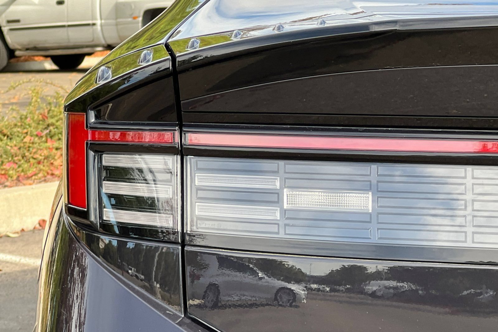Used 2025 Hyundai Sonata Limited FWD image 47