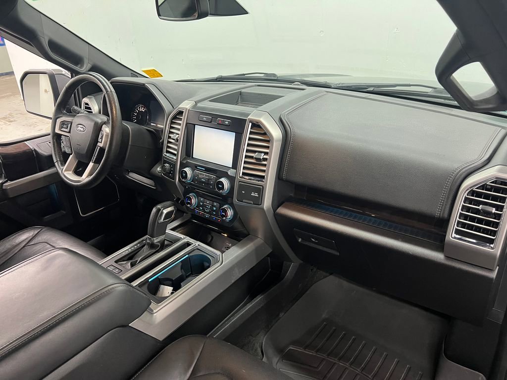 Used 2015 Ford F150 Platinum w/ Equipment Group 701A Luxury AWD/4WD image 30