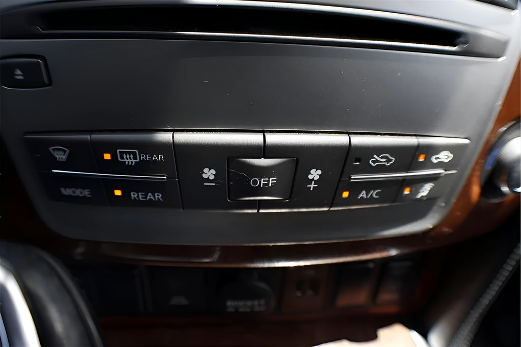 Used 2018 INFINITI QX80 2WD w/ Driver Assistance Package image 27