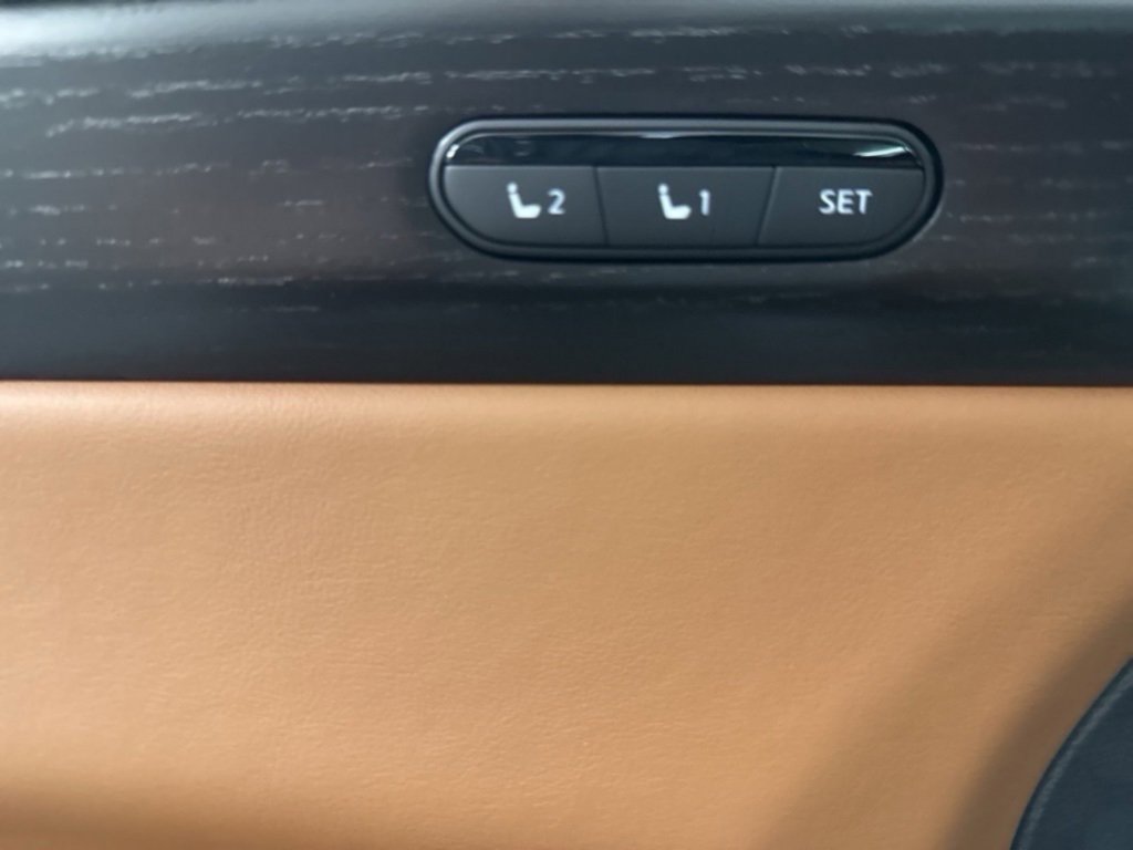 New 2026 INFINITI QX60 Autograph image 17