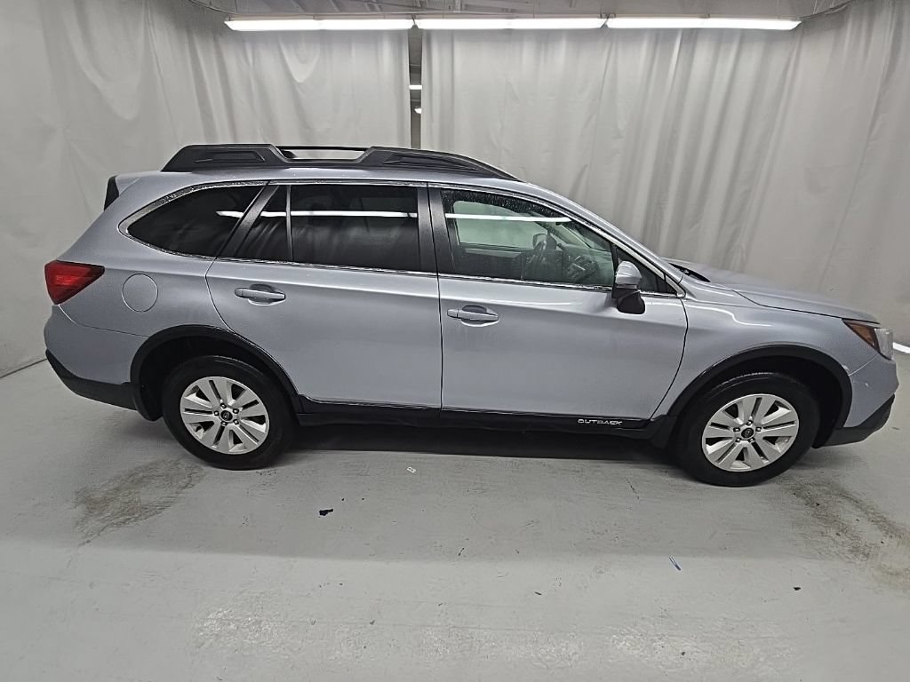 Used 2018 Subaru Outback 2.5i Premium AWD/4WD image 7