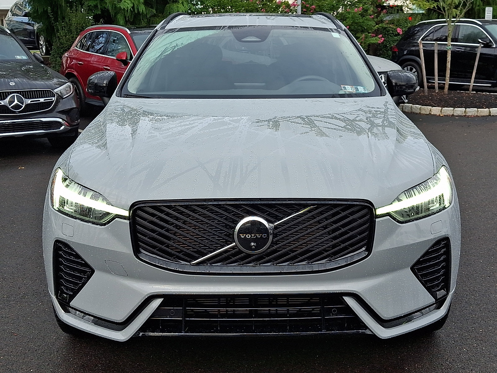 Used 2026 Volvo XC60 B5 Plus w/ Climate Package AWD/4WD image 2