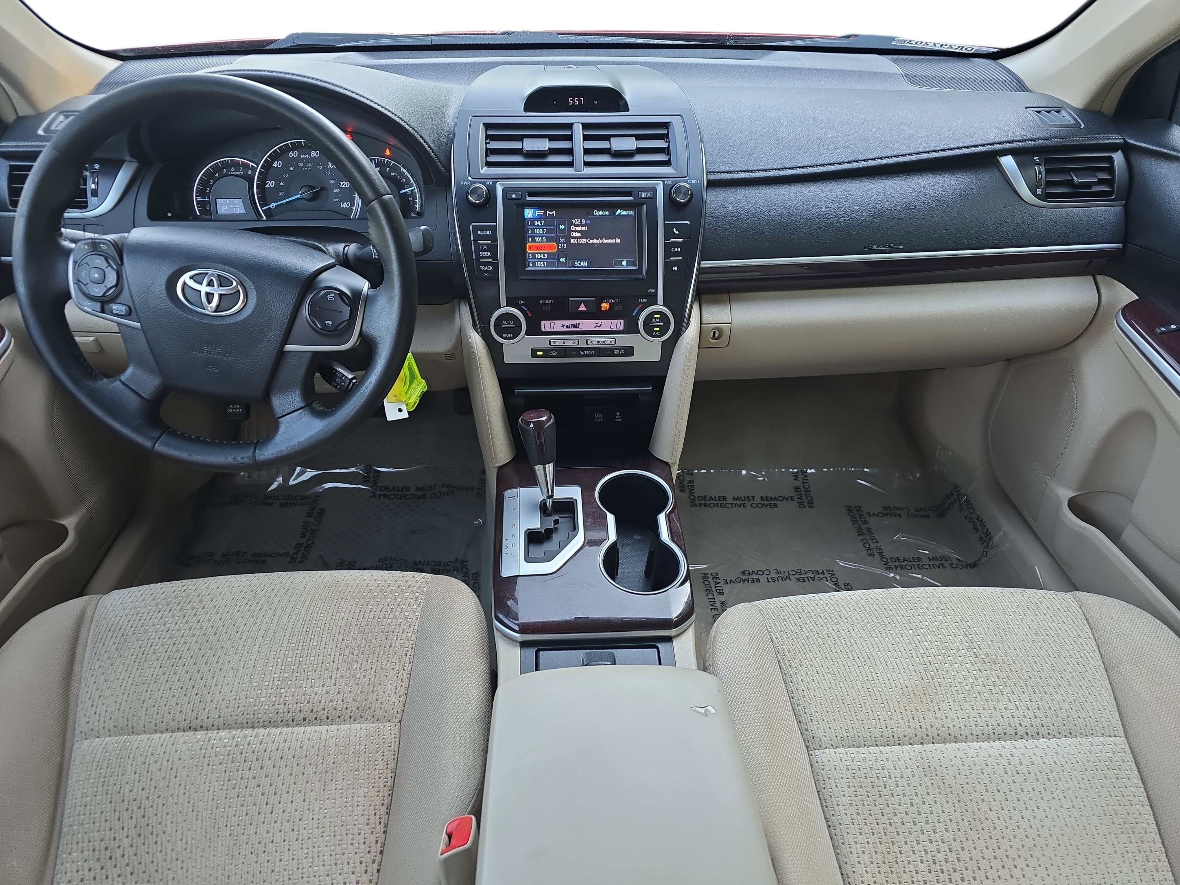 Used 2013 Toyota Camry XLE FWD image 9
