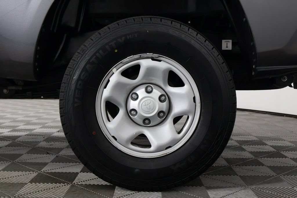Used 2019 Toyota Tacoma SR w/ SR Convenience Package RWD image 16