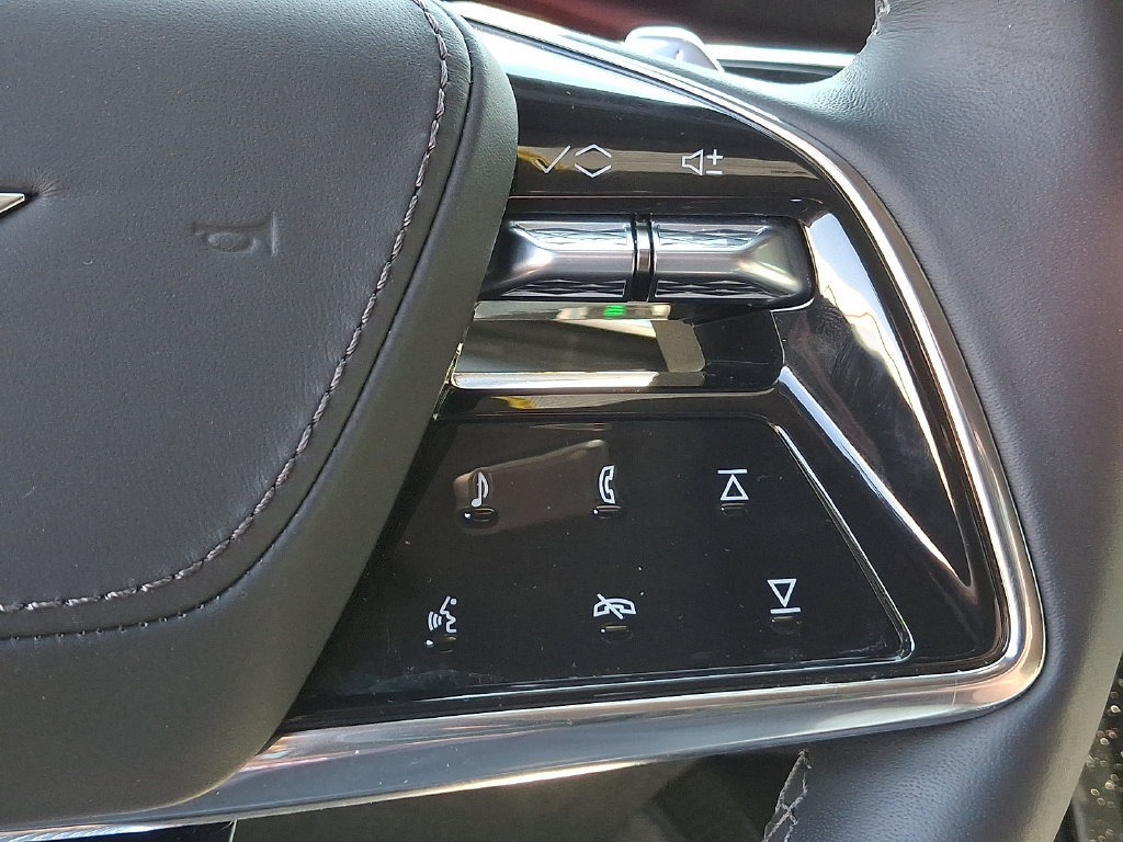 Certified 2026 Cadillac Escalade ESV V AWD/4WD image 26