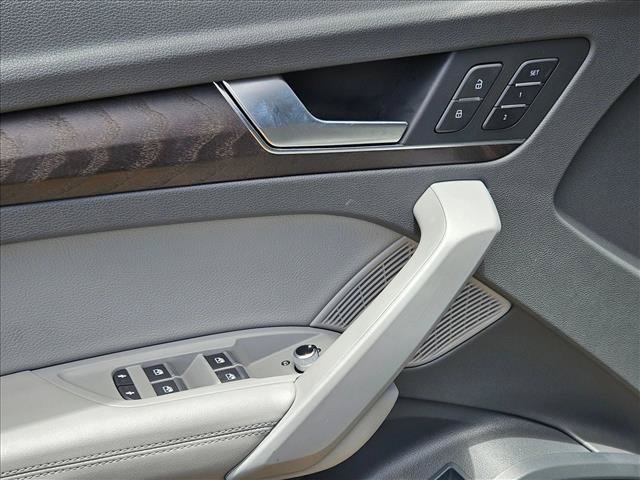 Used 2020 Audi Q5 Prestige AWD/4WD image 11