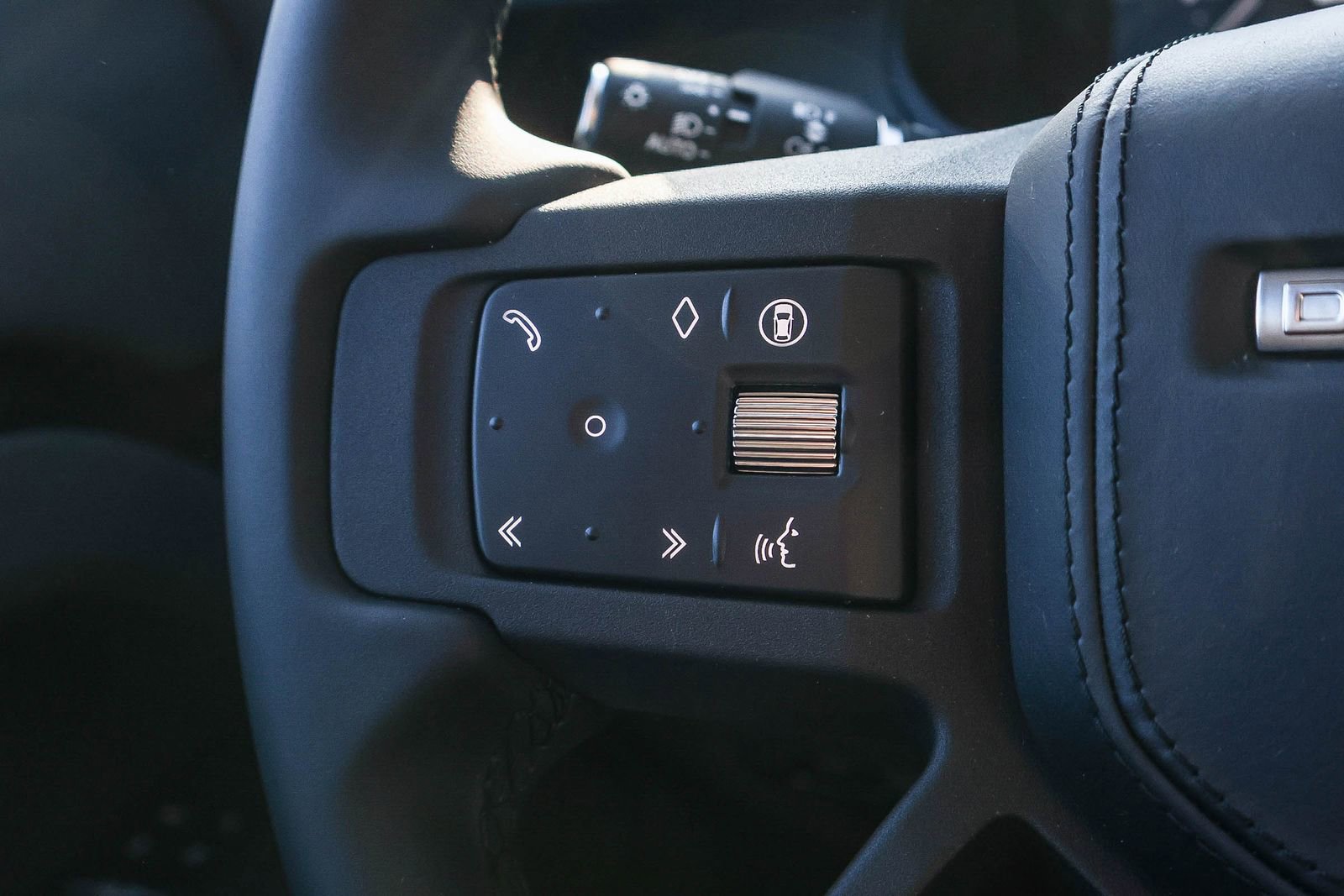 New 2026 Land Rover Defender 110 X image 33