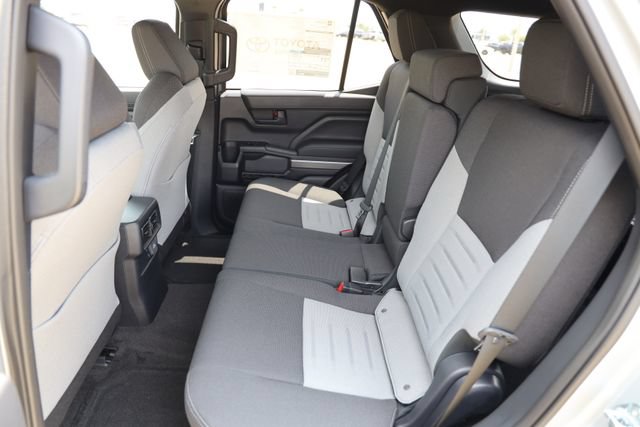 New 2026 Toyota 4Runner TRD Sport AWD/4WD image 13
