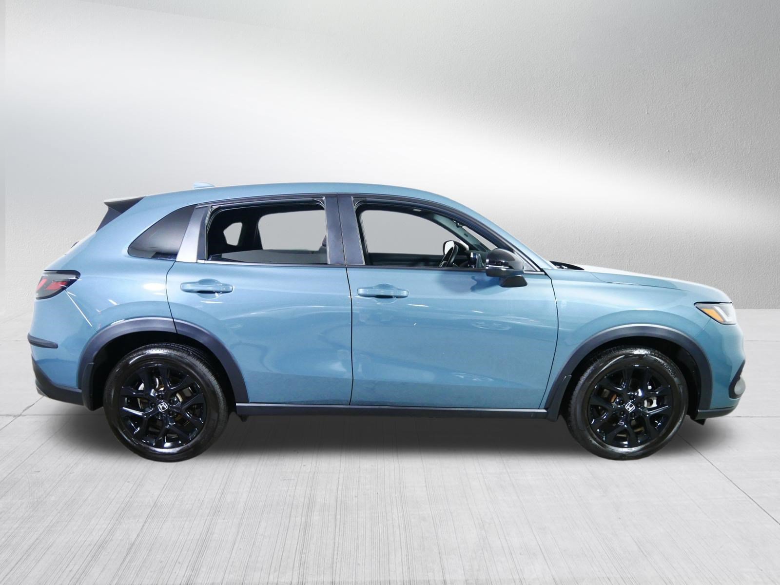 Used 2025 Honda HR-V Sport image 8