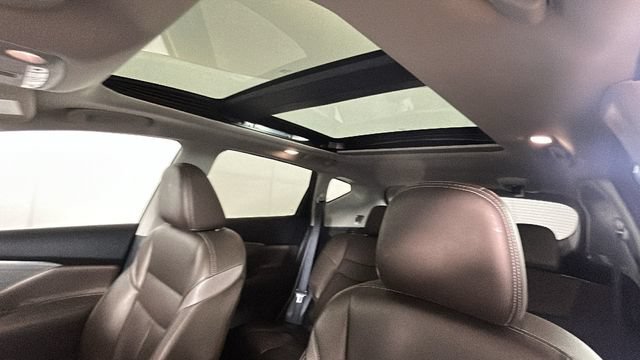 Used 2018 Nissan Murano SL w/ Moonroof Package AWD/4WD image 12