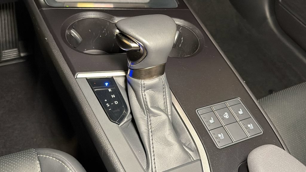 Certified 2024 Lexus UX 250h F Sport AWD/4WD image 28