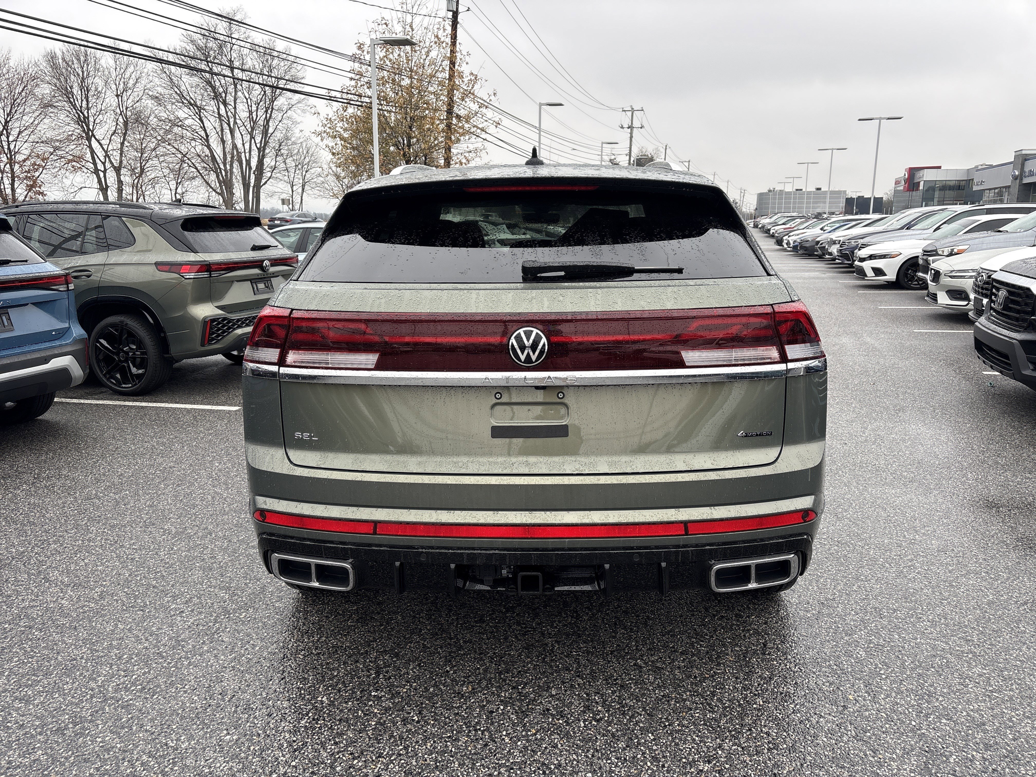 New 2026 Volkswagen Atlas Cross Sport SEL Premium R-Line image 5