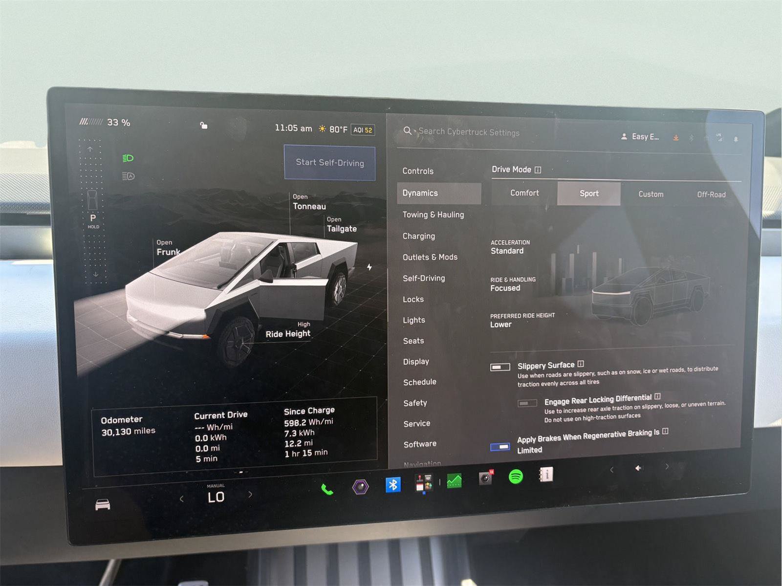 Used 2024 Tesla Cybertruck AWD Crew Cab image 23