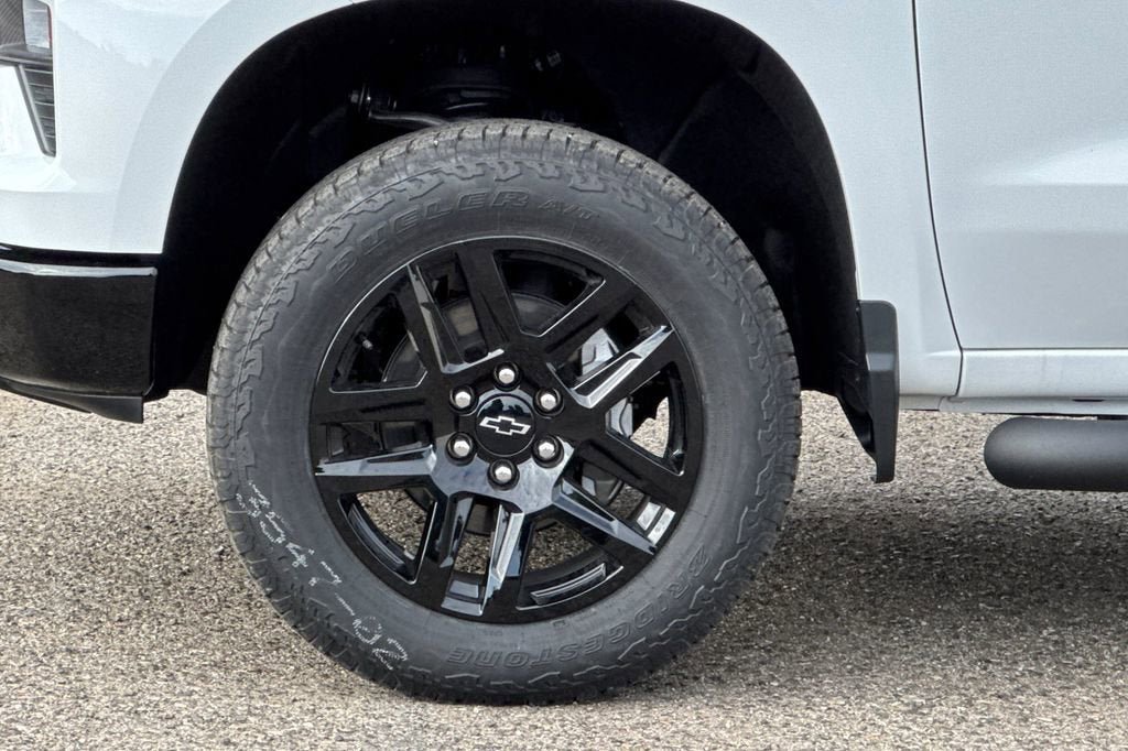 New 2026 Chevrolet Silverado 1500 Custom Trail Boss w/ Turbomax Blackout Package AWD/4WD image 24