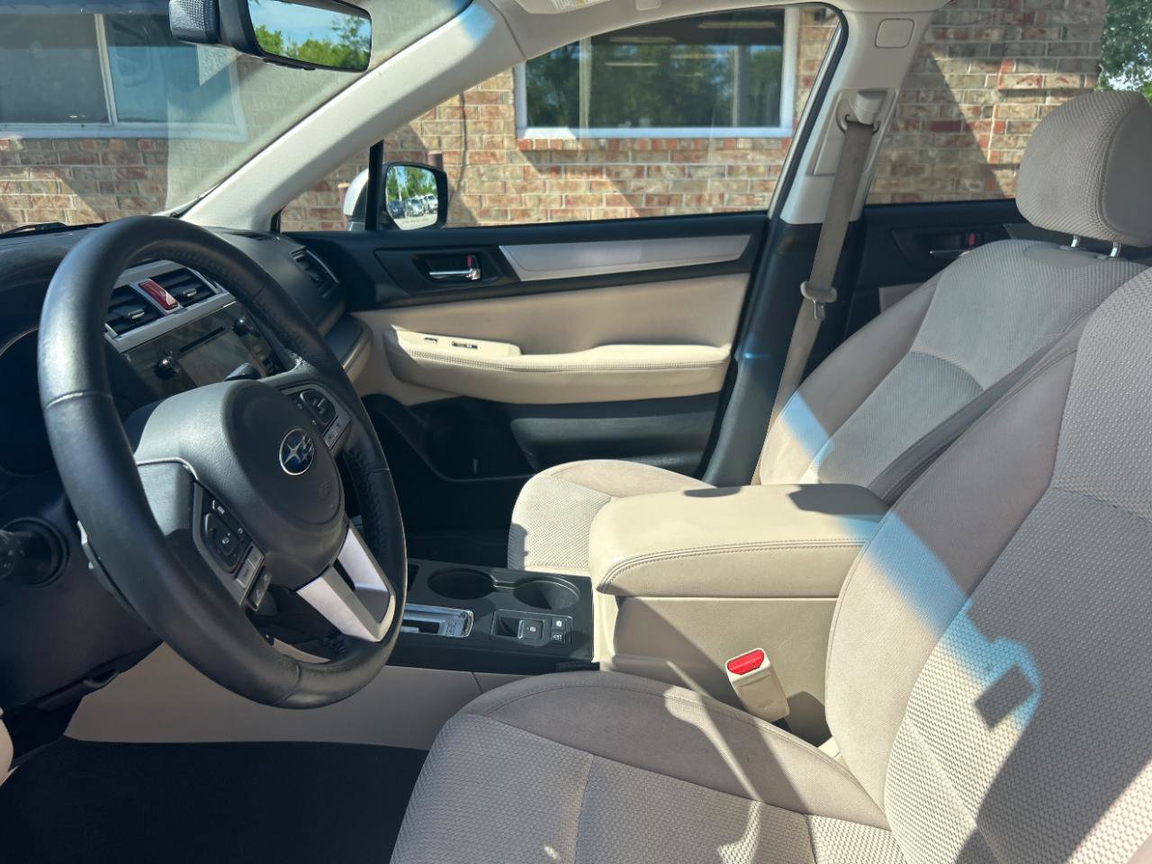 Used 2017 Subaru Outback 2.5i Premium AWD/4WD image 19