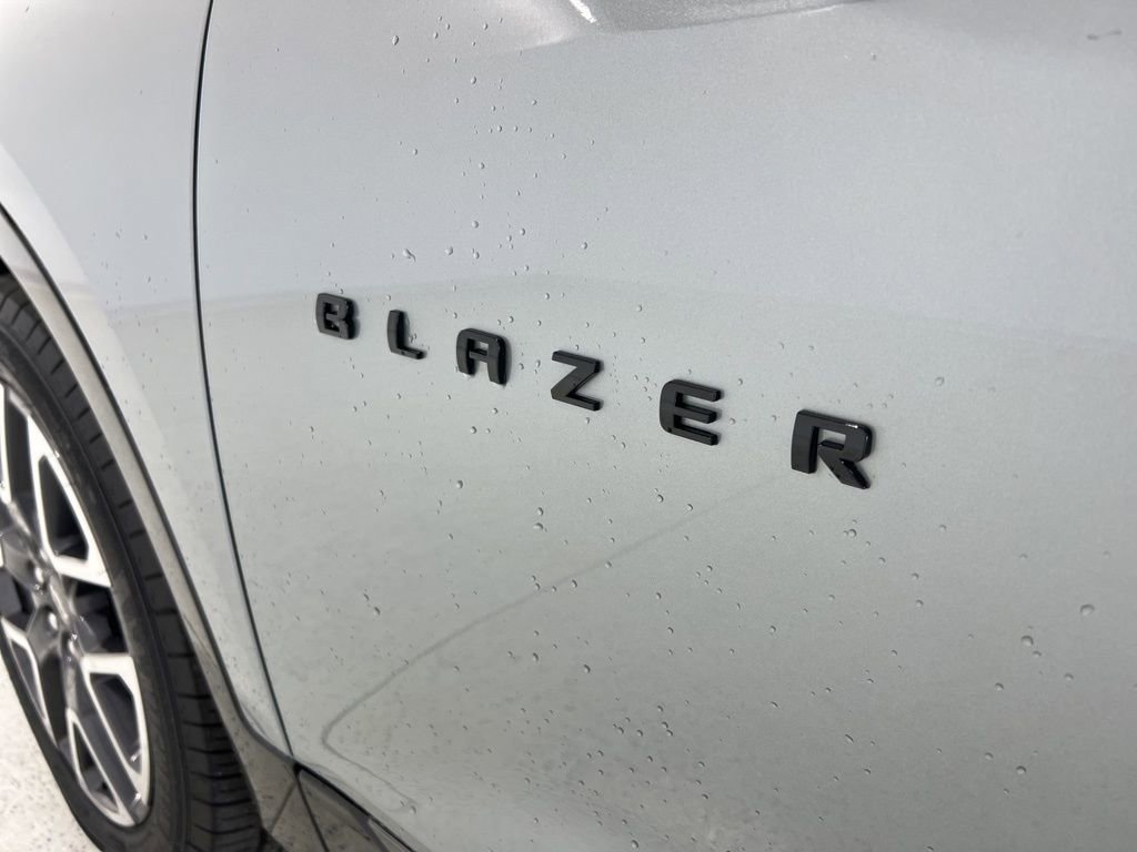 Used 2025 Chevrolet Blazer RS image 34