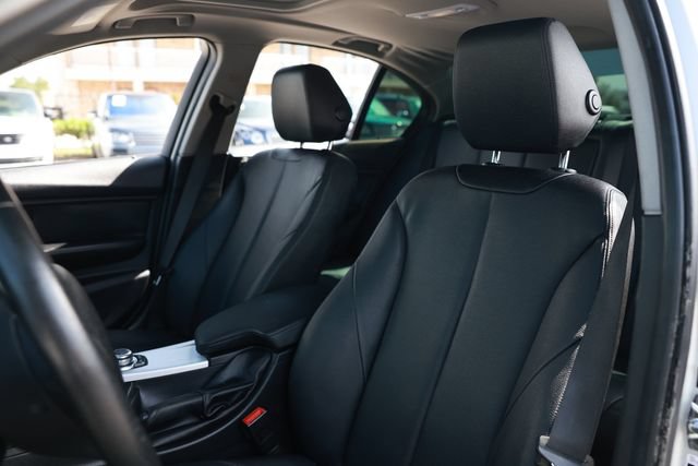 Used 2012 BMW 328i Sedan RWD image 9