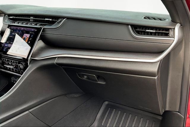 Used 2025 Jeep Grand Cherokee L Limited w/ Luxury Tech Group II image 19