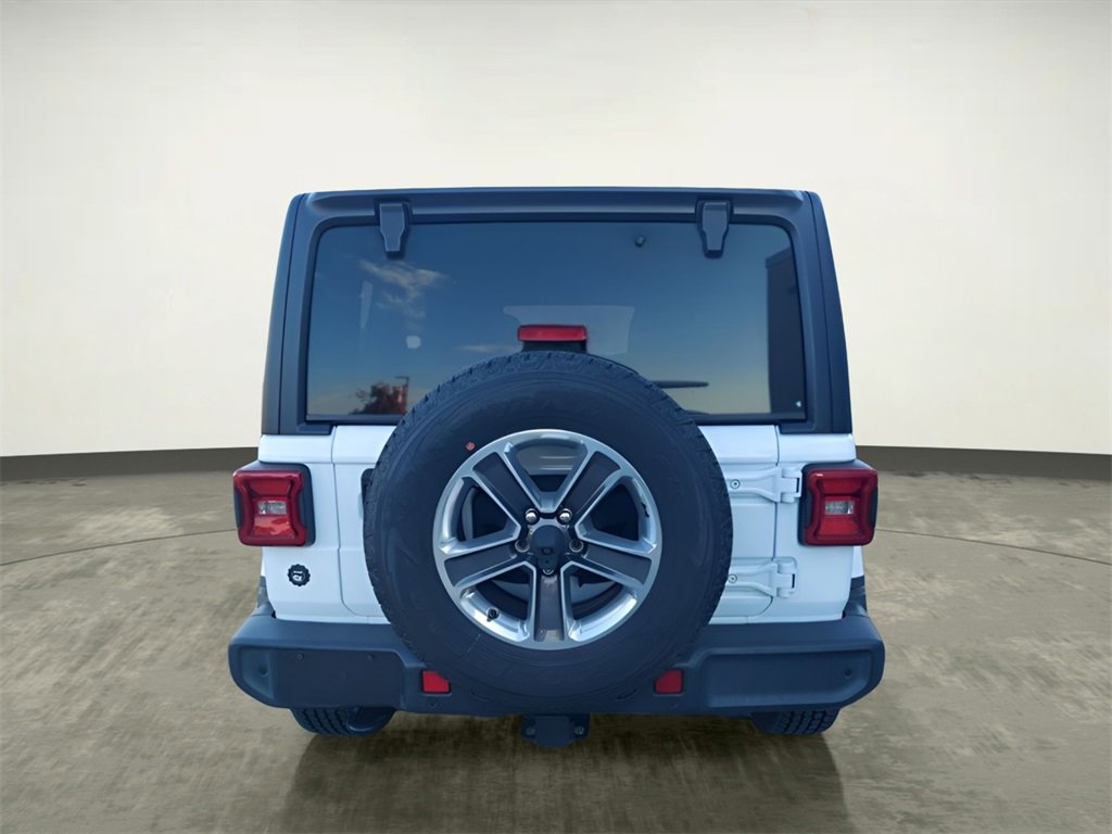Used 2018 Jeep Wrangler Unlimited Sahara image 4