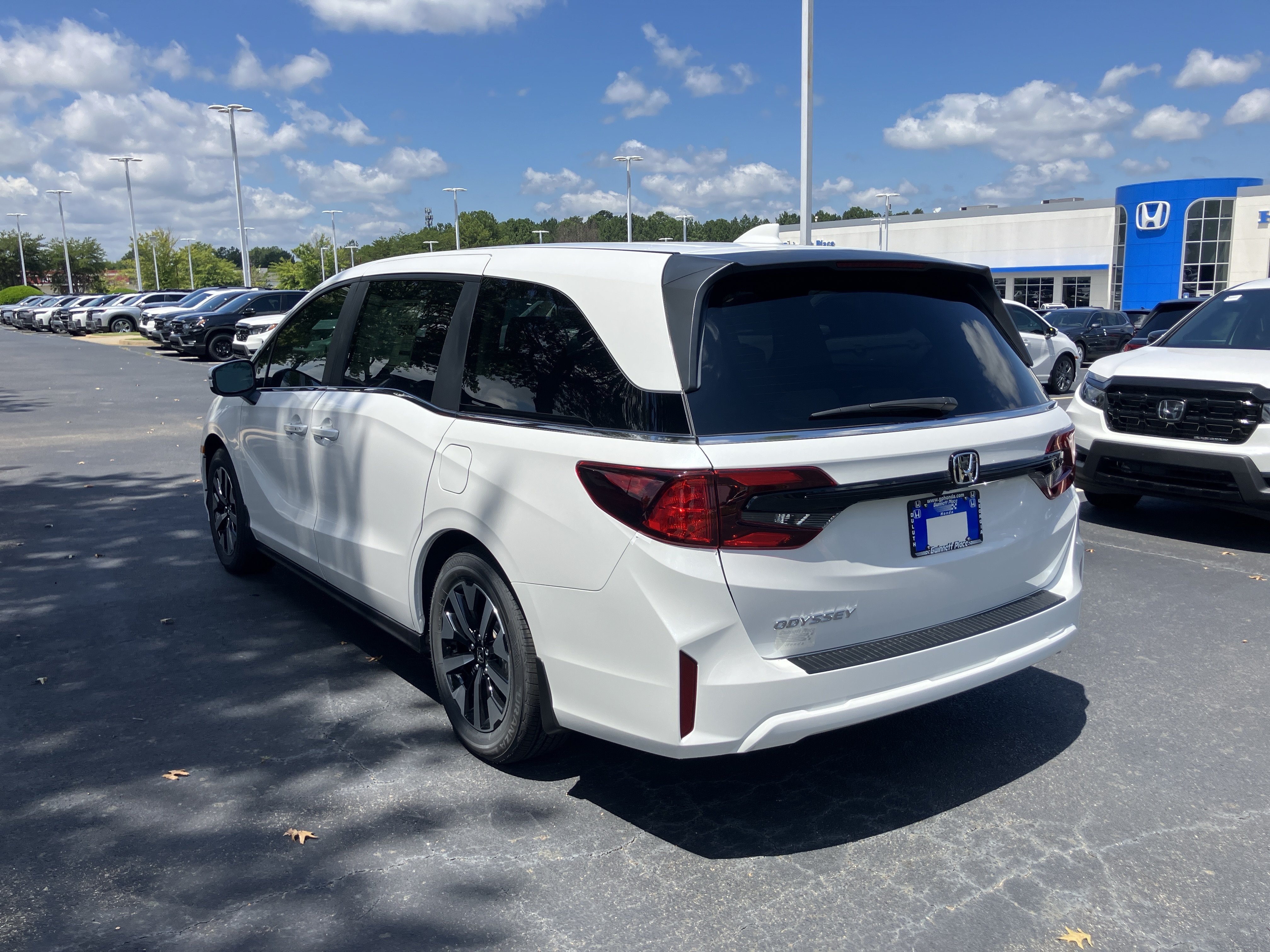 New 2026 Honda Odyssey EX-L image 7
