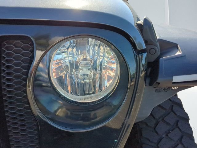 Used 2021 Jeep Wrangler Unlimited Willys image 9
