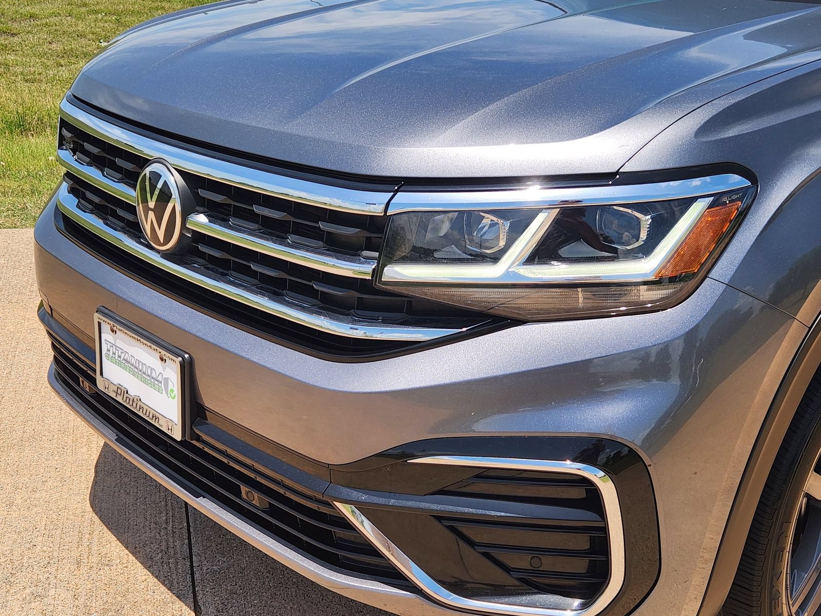 Used 2022 Volkswagen Atlas SEL R-Line AWD/4WD image 10