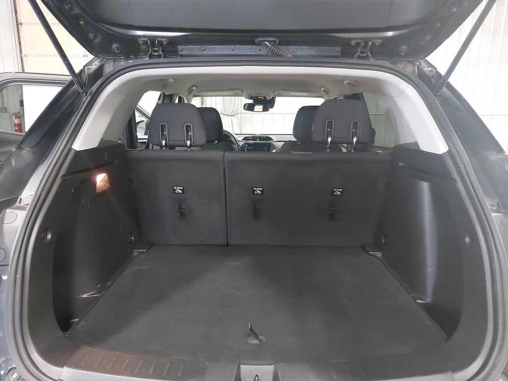 Used 2023 Chevrolet TrailBlazer LT w/ Convenience Package AWD/4WD image 12