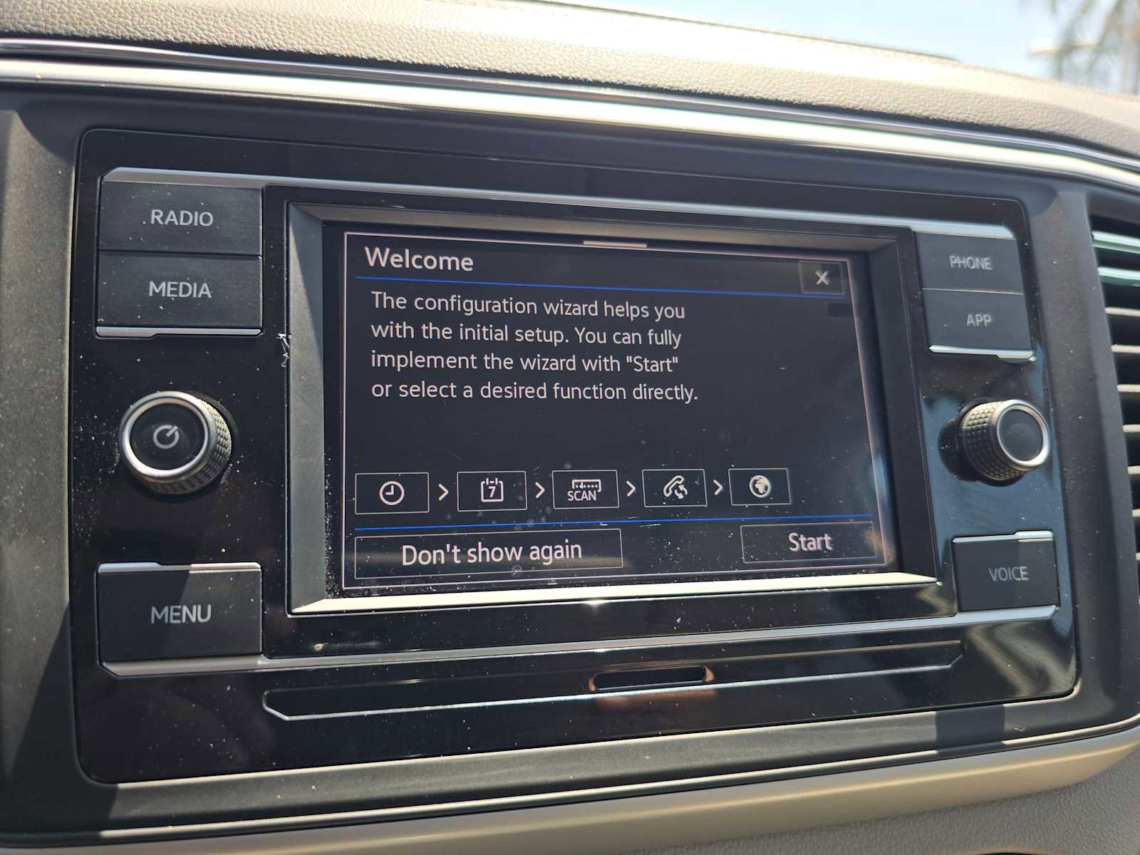 Used 2023 Volkswagen Atlas SE image 27