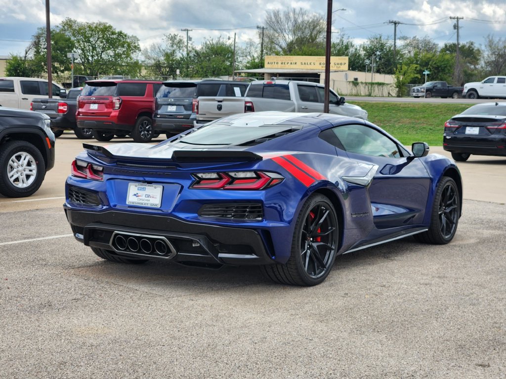 New 2027 Chevrolet Corvette Grand Sport w/ Stealth Interior Trim Package RWD image 4