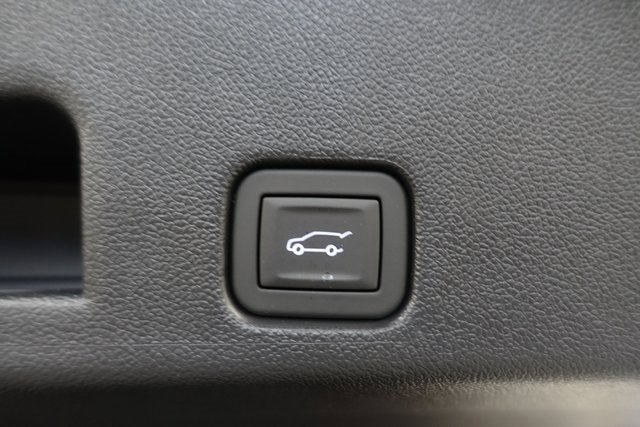 Used 2025 Chevrolet Traverse LT w/ Enhanced Driving Package image 23