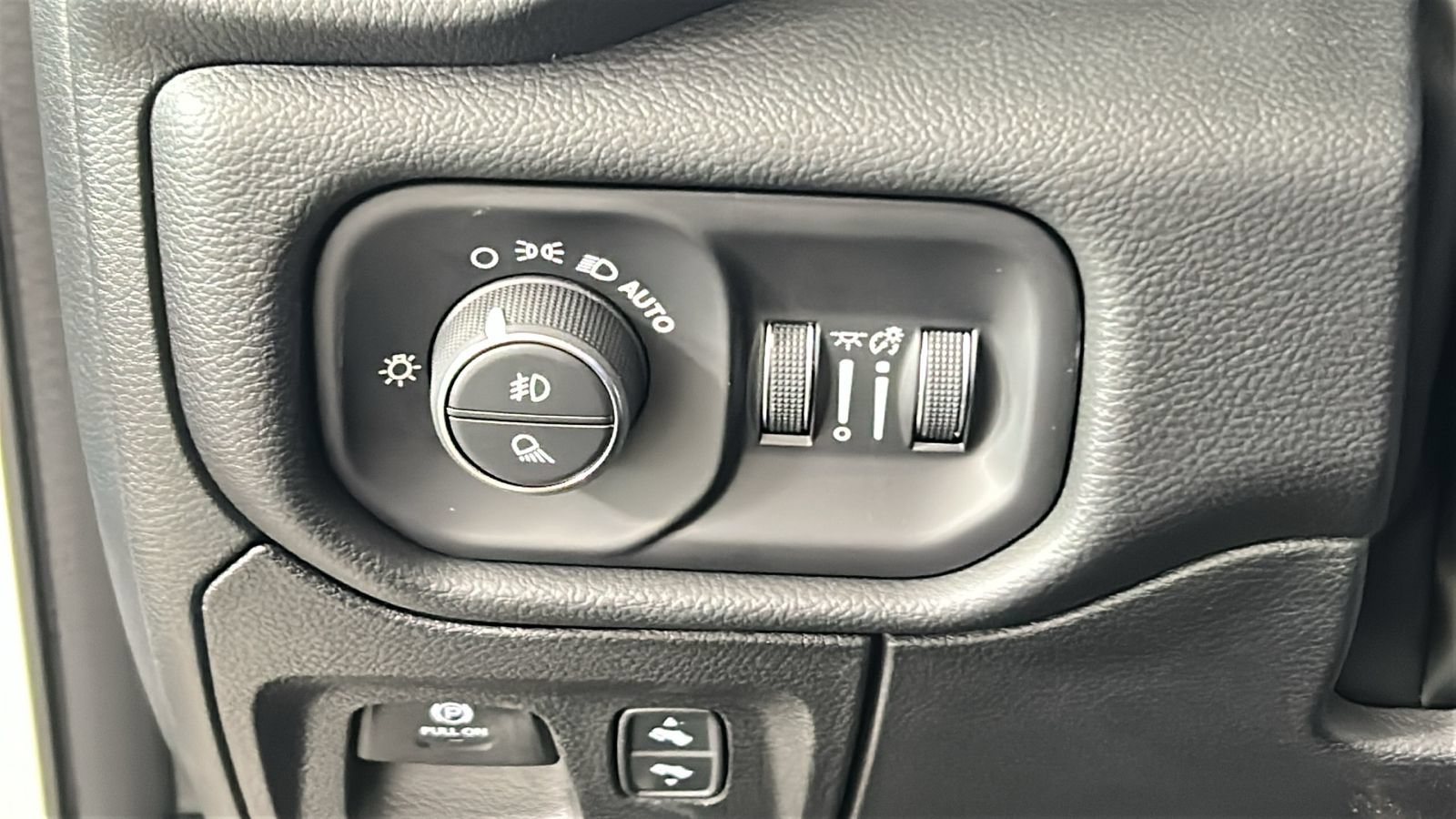 Used 2026 RAM 1500 Laramie w/ Night Edition AWD/4WD image 24