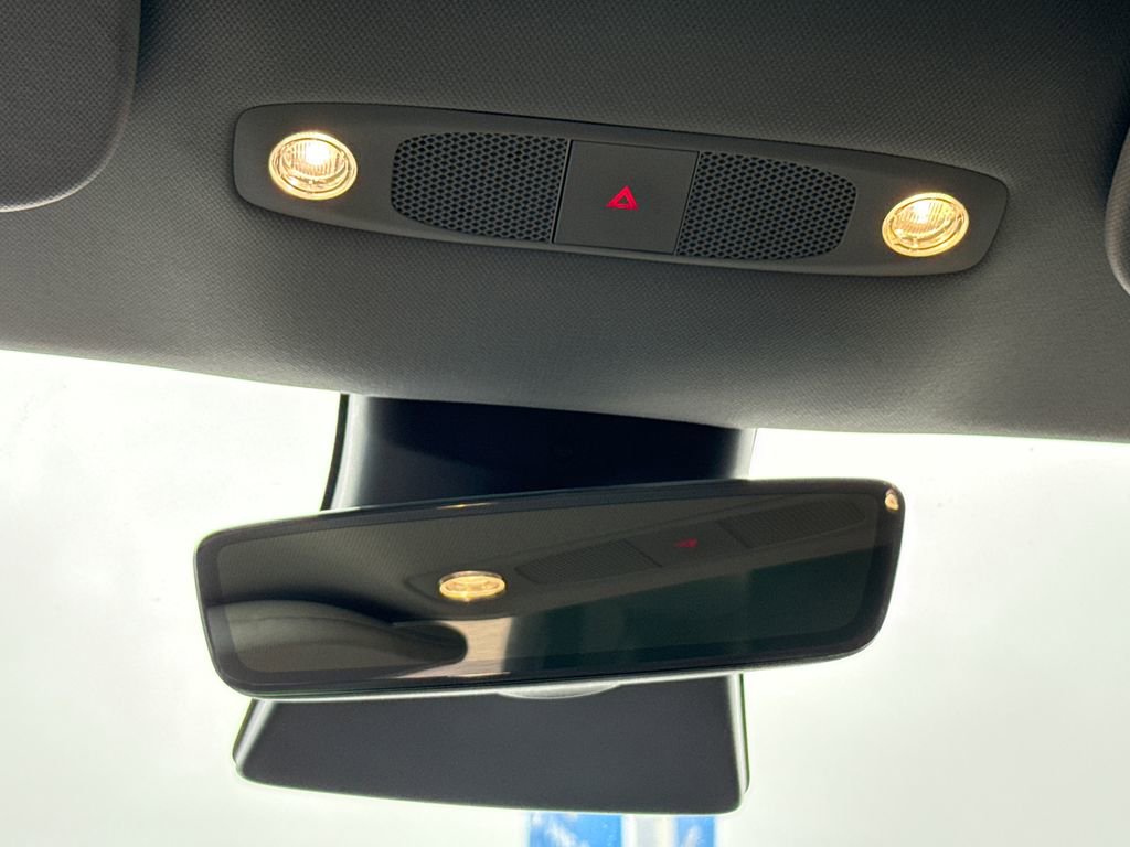 Used 2021 Tesla Model 3 Performance image 22