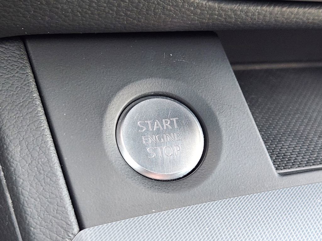 Used 2025 Audi Q5 2.0T Premium image 11