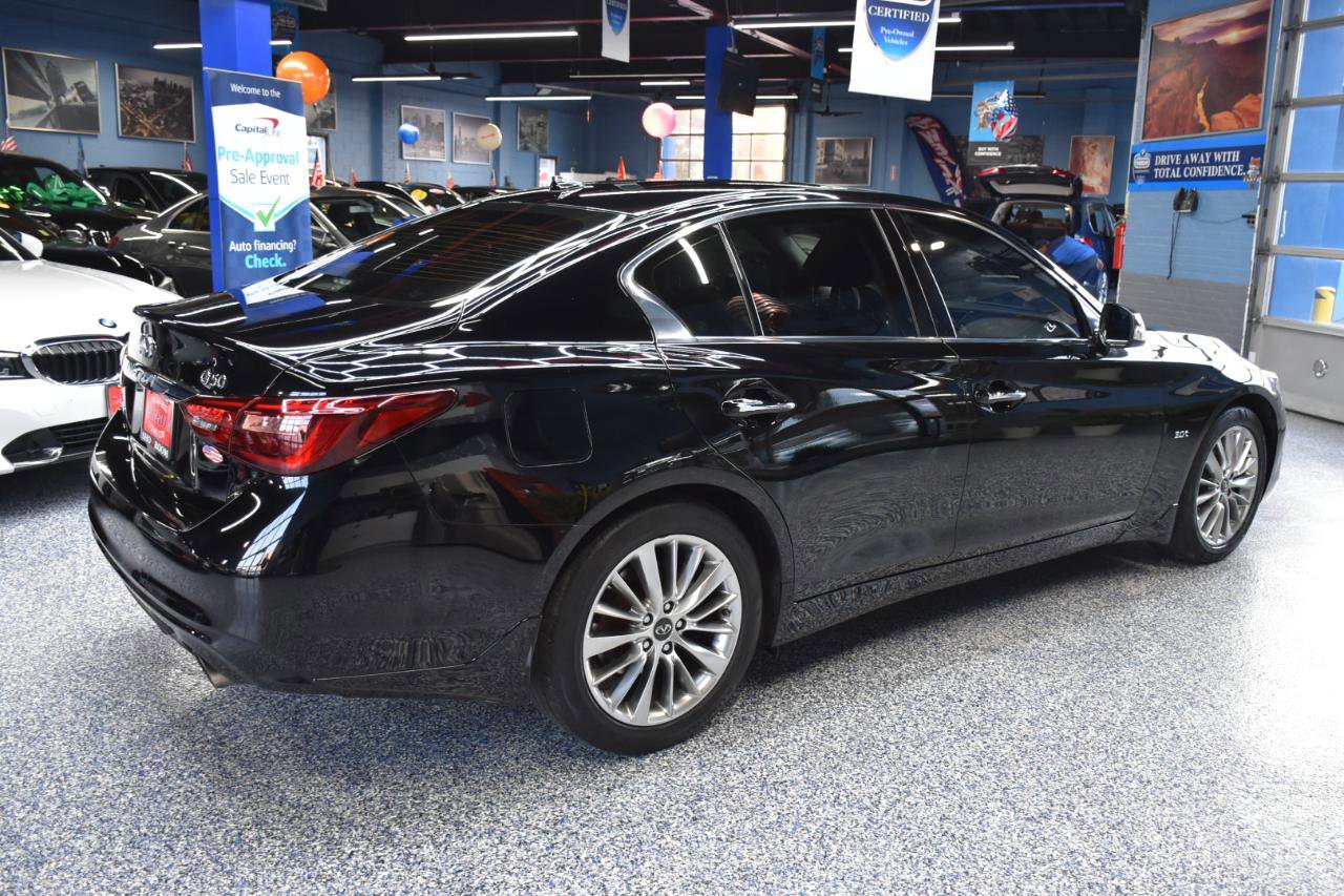 Used 2019 INFINITI Q50 Luxe w/ Essential Package (3.0T Luxe) image 3