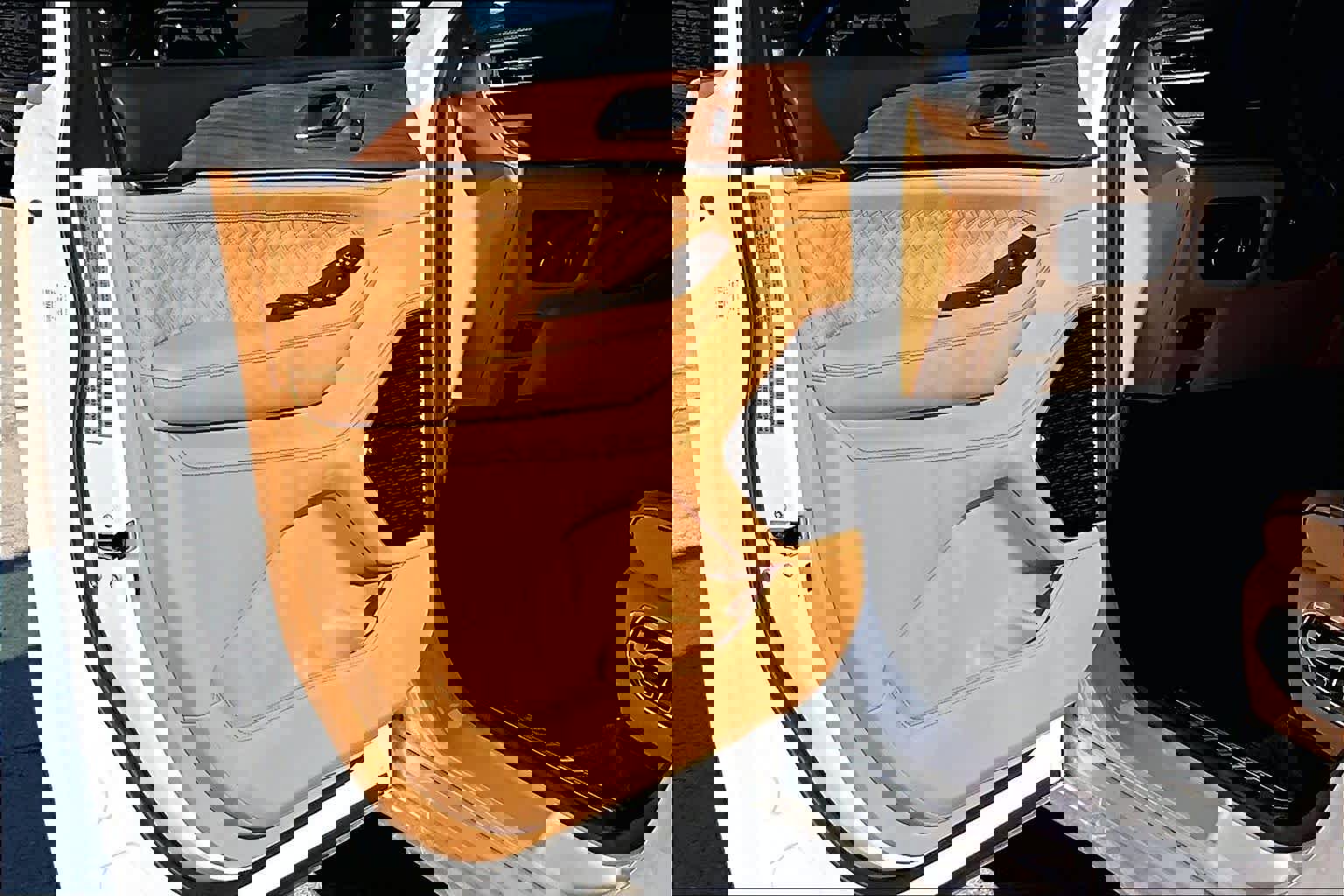 New 2025 Jeep Grand Cherokee L Summit image 11