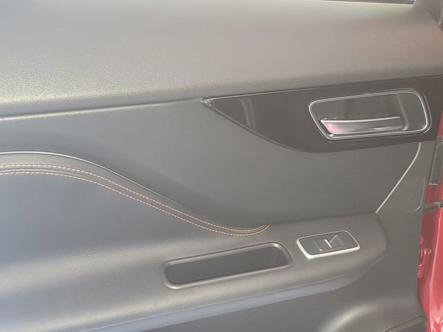 Used 2019 Jaguar F-PACE Prestige image 10