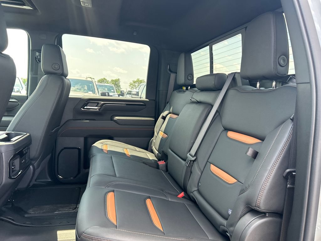New 2026 GMC Sierra 2500 AT4 w/ AT4 Premium Plus Package AWD/4WD image 36