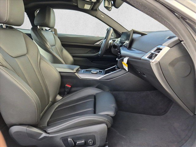 Used 2026 BMW 430i Coupe w/ Parking Assistance Package RWD image 22