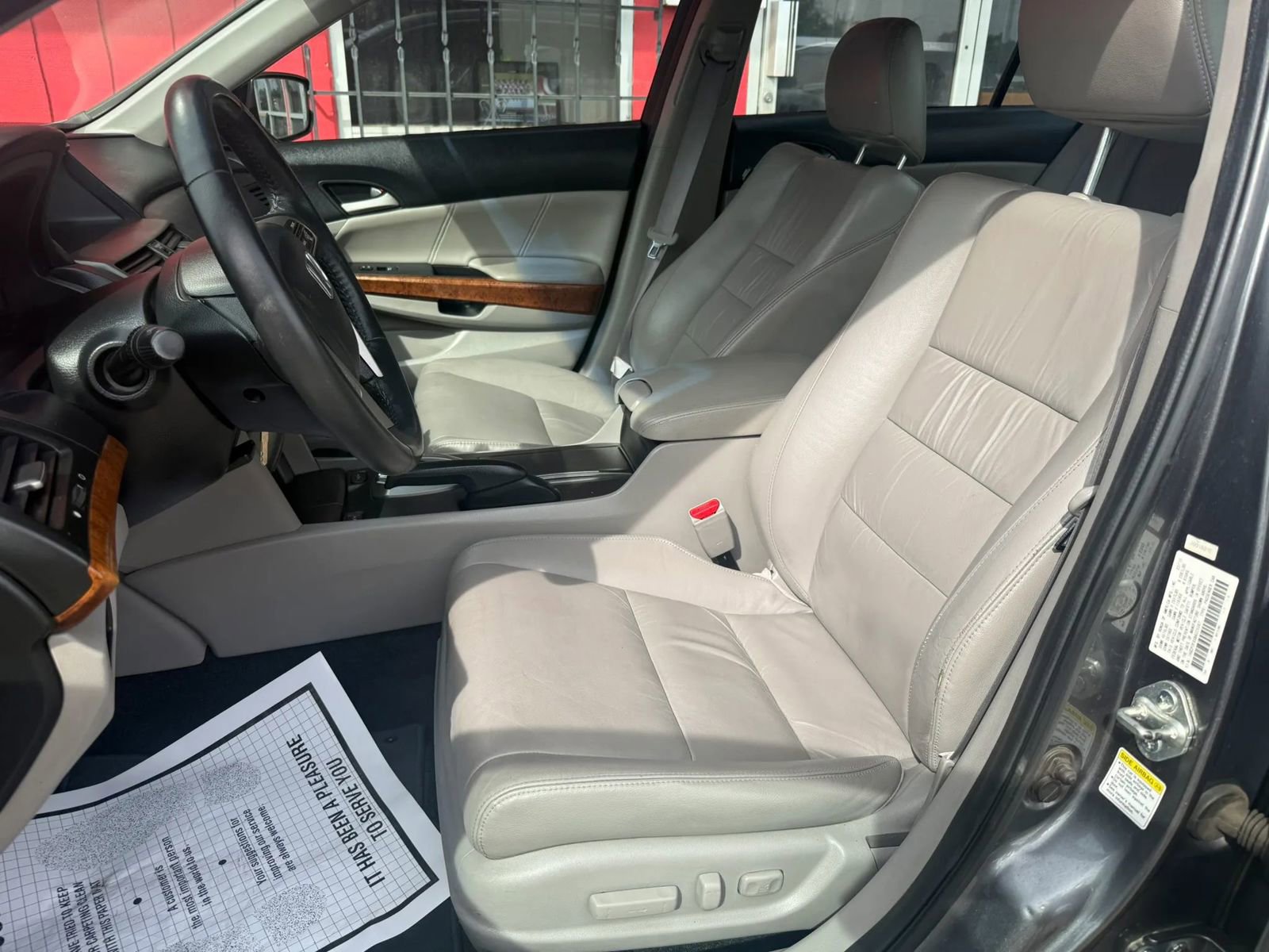 Used 2011 Honda Accord EX-L image 9