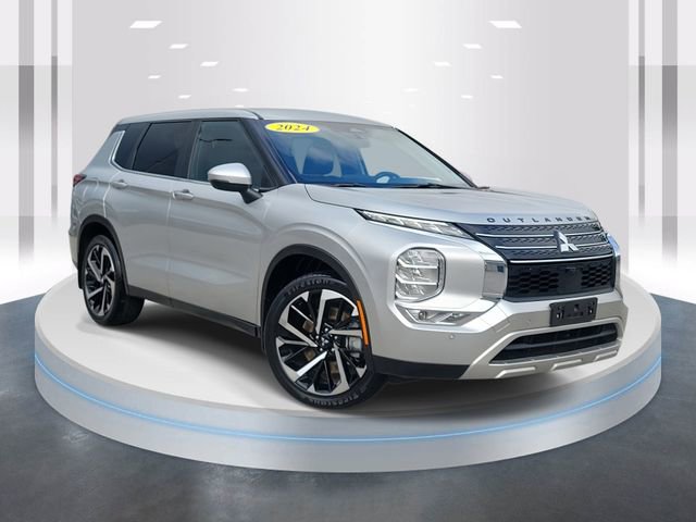 Used 2024 Mitsubishi Outlander SE