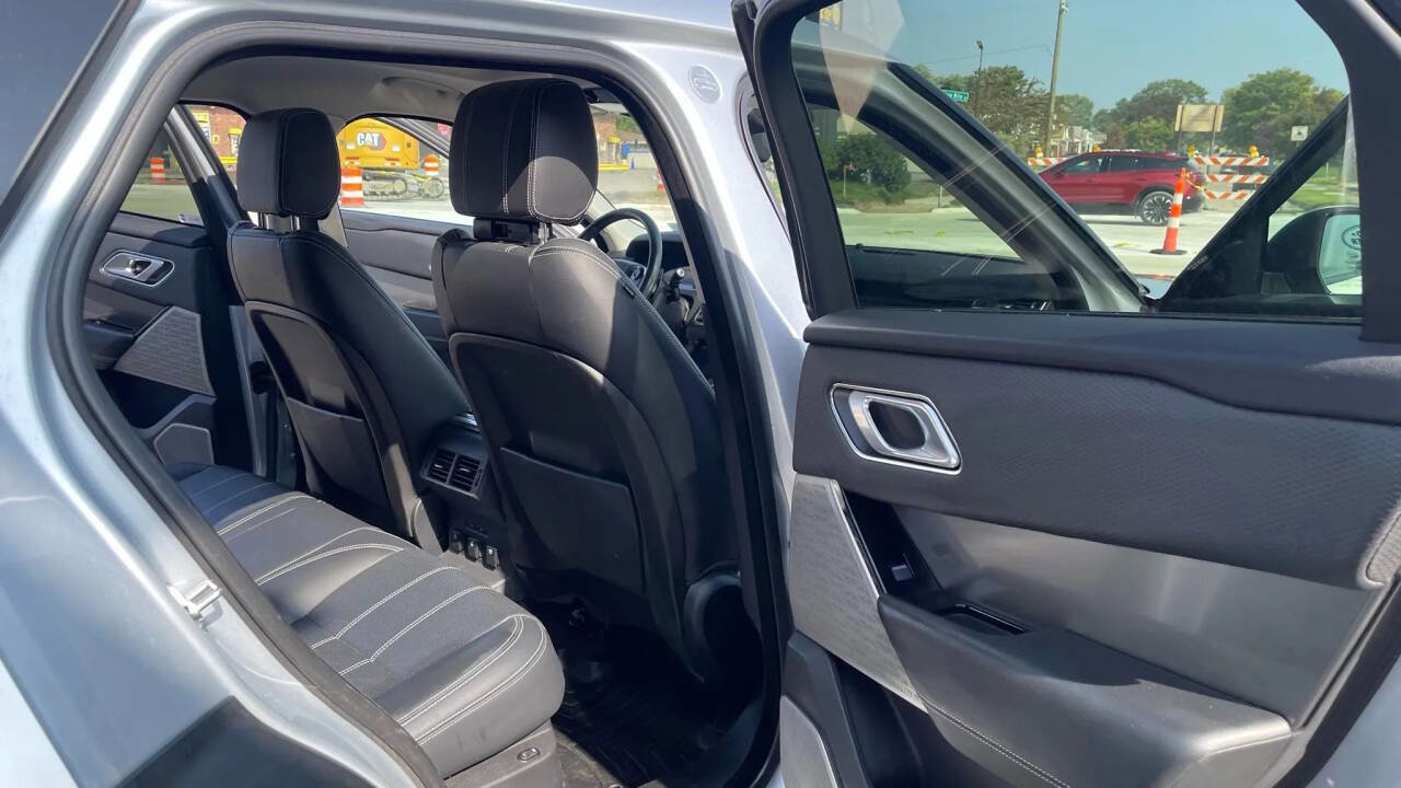 Used 2018 Land Rover Range Rover Velar S image 21