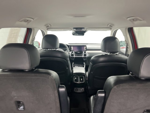 Used 2023 Kia Sorento EX image 10