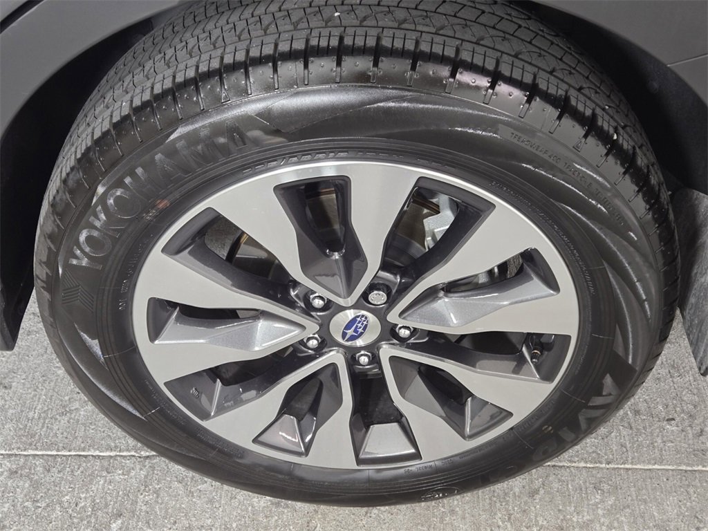 Certified 2025 Subaru Outback Touring w/ Popular Package #2 image 13