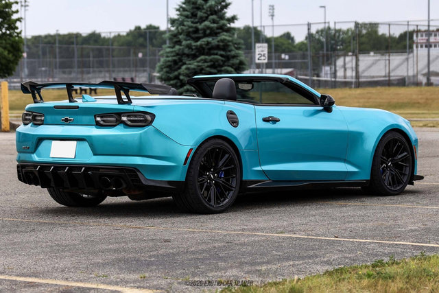 Used 2019 Chevrolet Camaro ZL1 RWD image 8