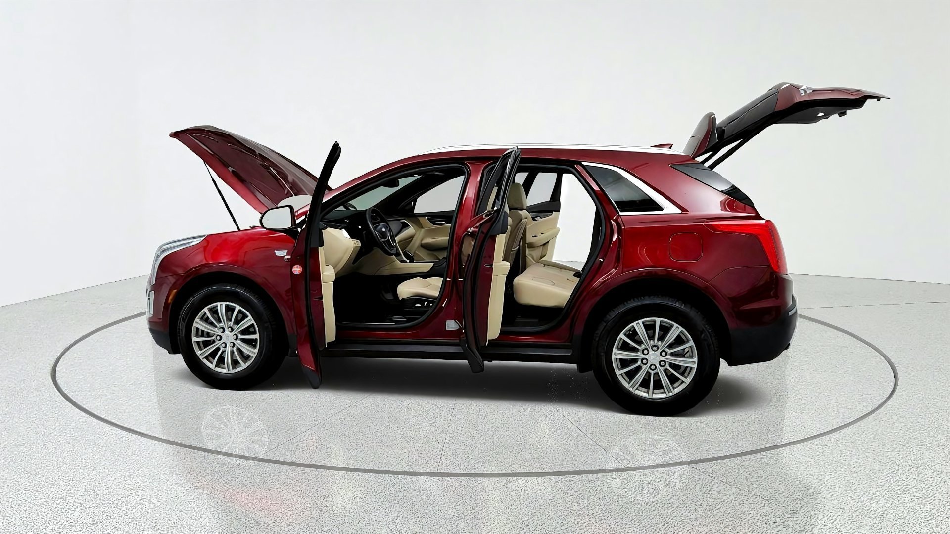 Used 2018 Cadillac XT5 Luxury w/ Driver Awareness Package FWD image 10