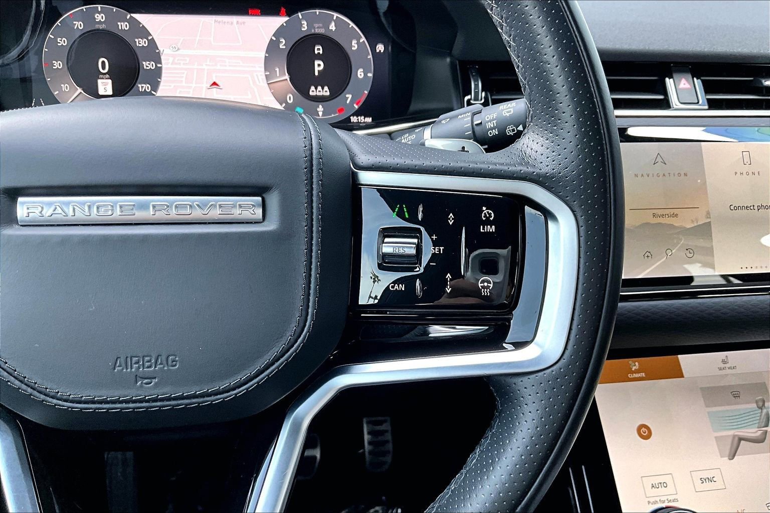 Used 2023 Land Rover Range Rover Evoque HST image 19