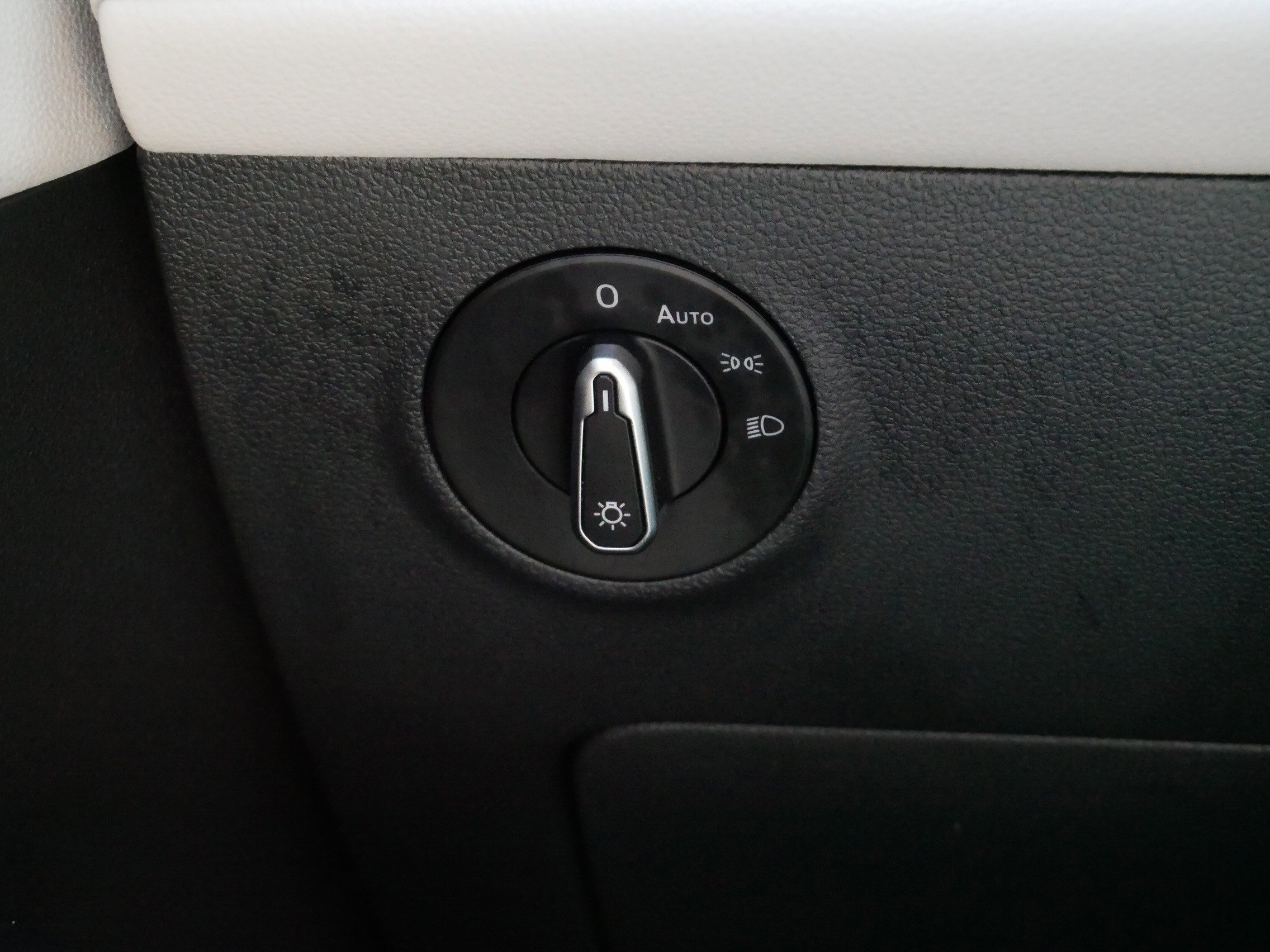Certified 2025 Volkswagen Taos S AWD/4WD image 27