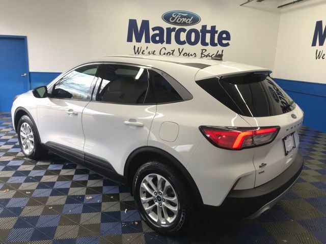 Certified 2022 Ford Escape SE w/ Convenience Package image 3